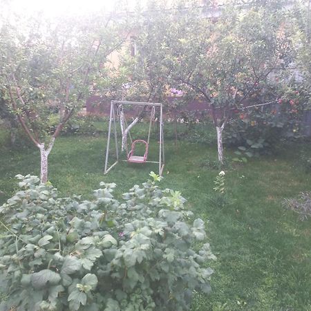 Hotel "Тихий Дом Трансфер" Bishkek Bagian luar foto
